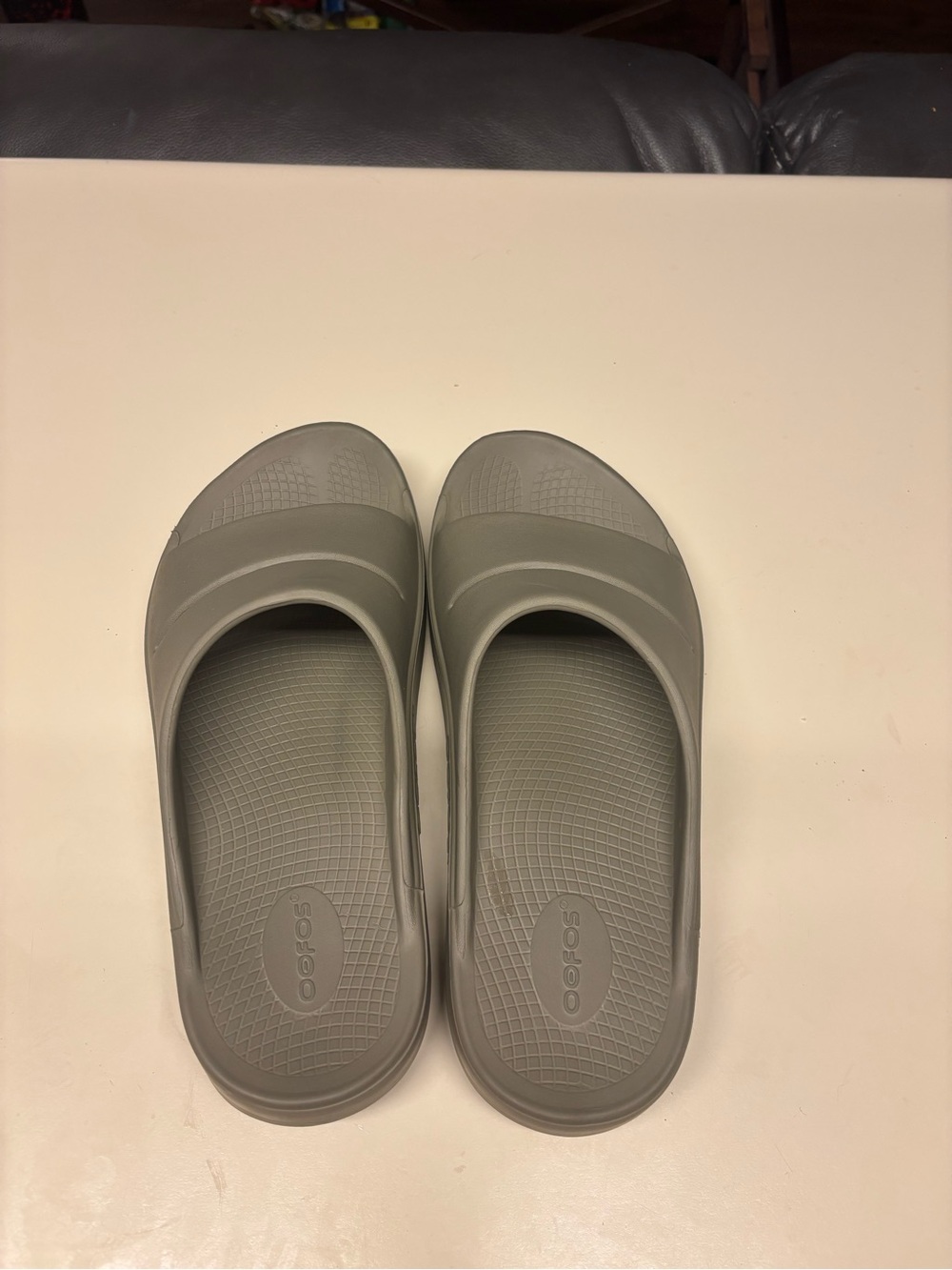 OOFOS Men Green Slip-On Recovery Slides
